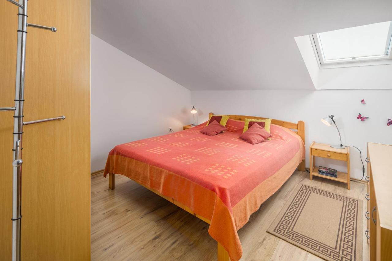 Appartement Sea Star With Stunning Sea View à Poreč Extérieur photo