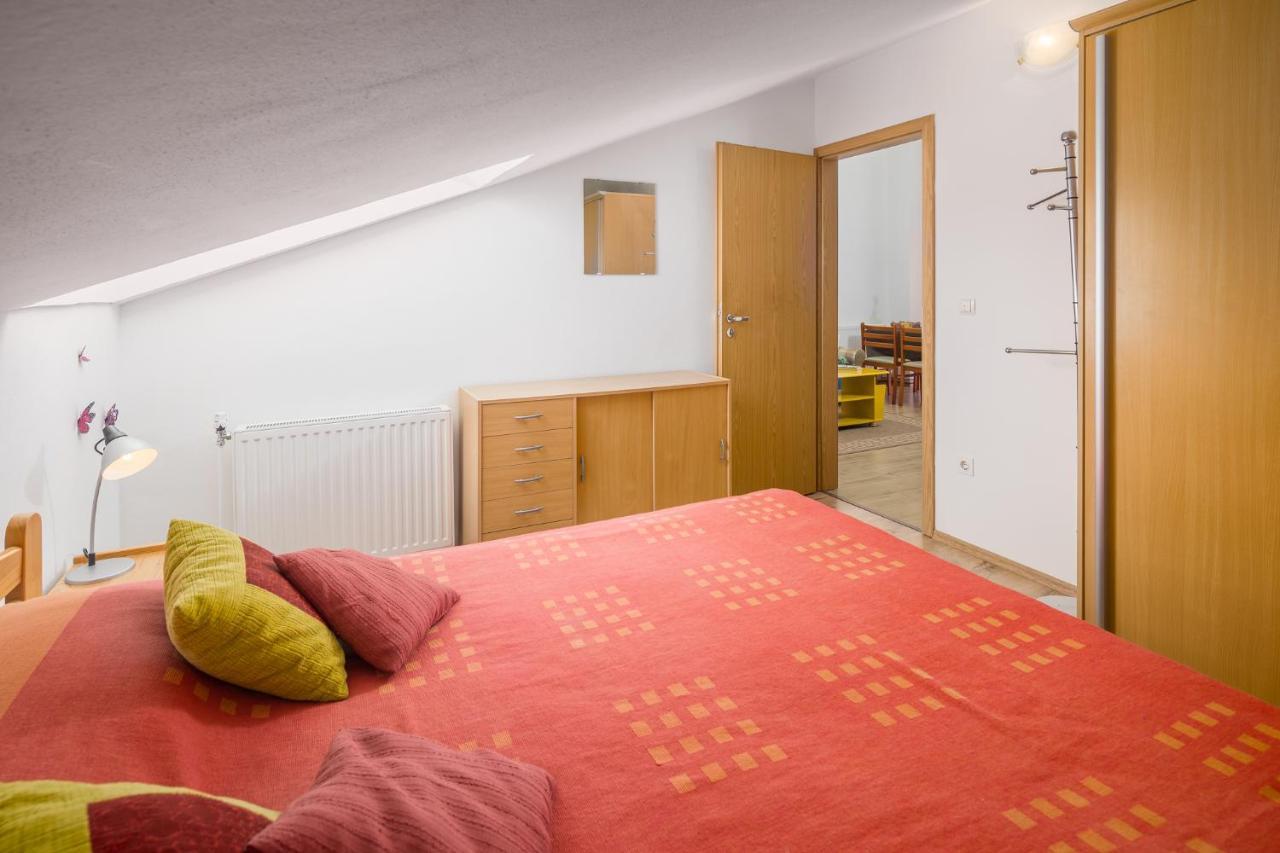 Appartement Sea Star With Stunning Sea View à Poreč Extérieur photo